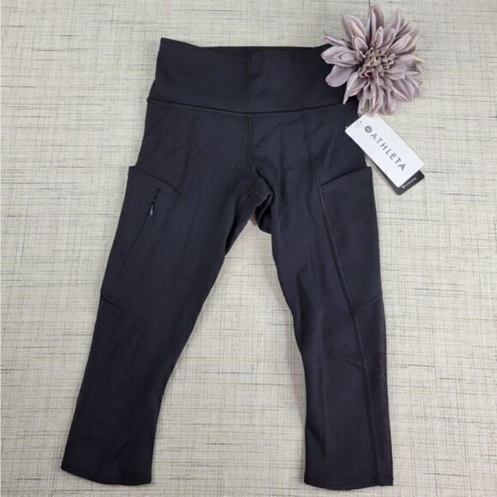NWT Athleta All In Crop‎ Black Leggings XXS